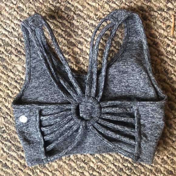 Yogalicious Other - Grey padded Yogalicious sport bra! Size Small